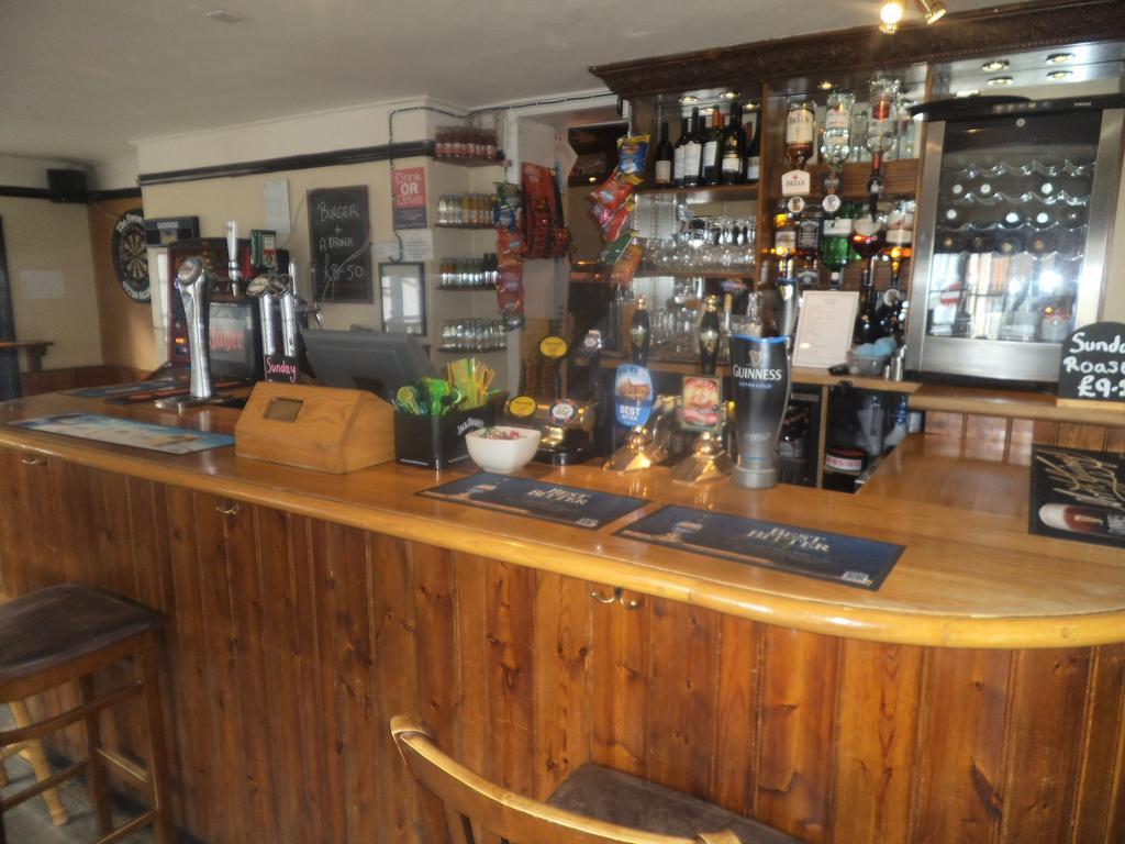 The Swan Inn Midhurst Kültér fotó
